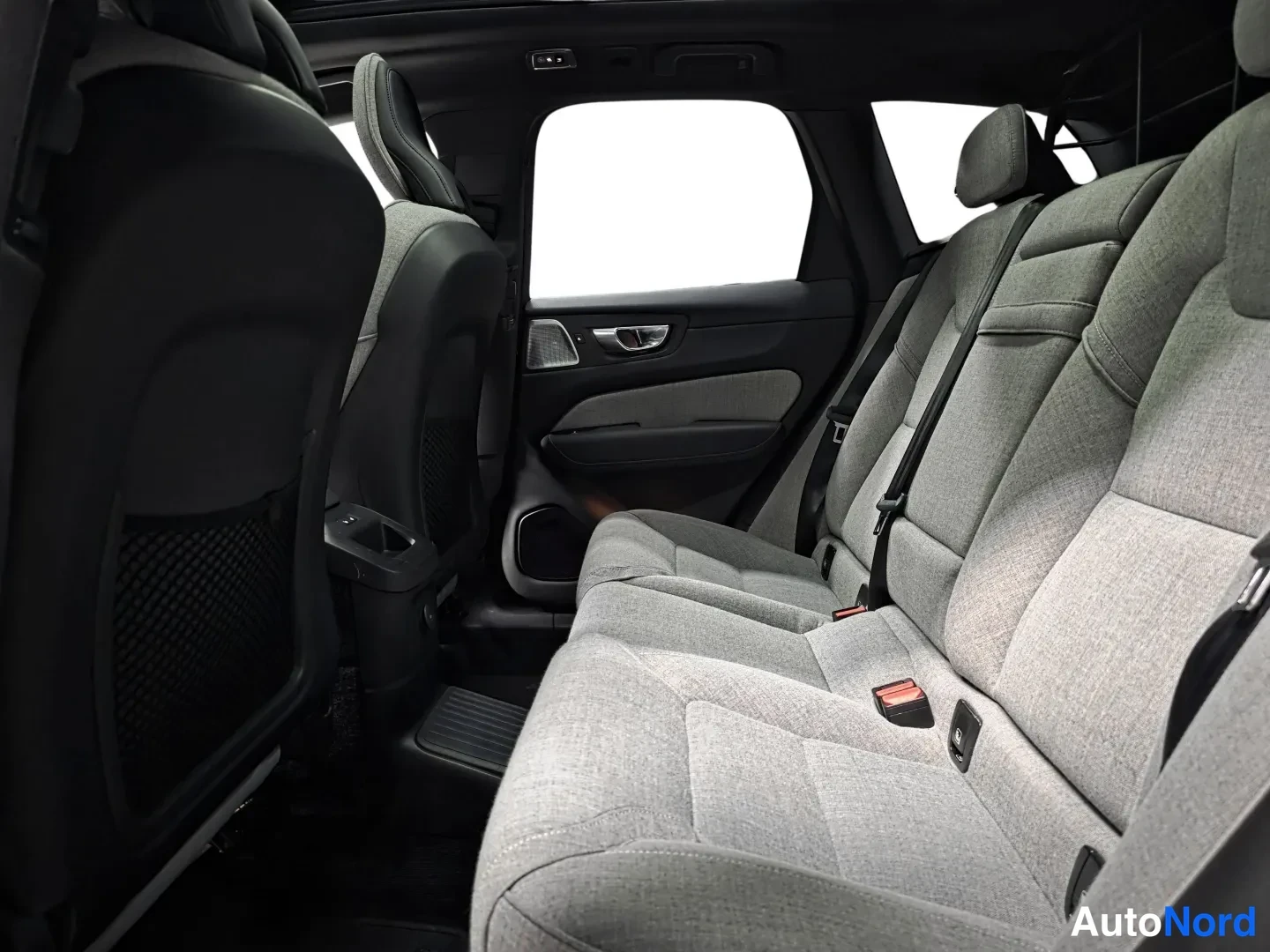 Blue Volvo XC60 2021, photo 11