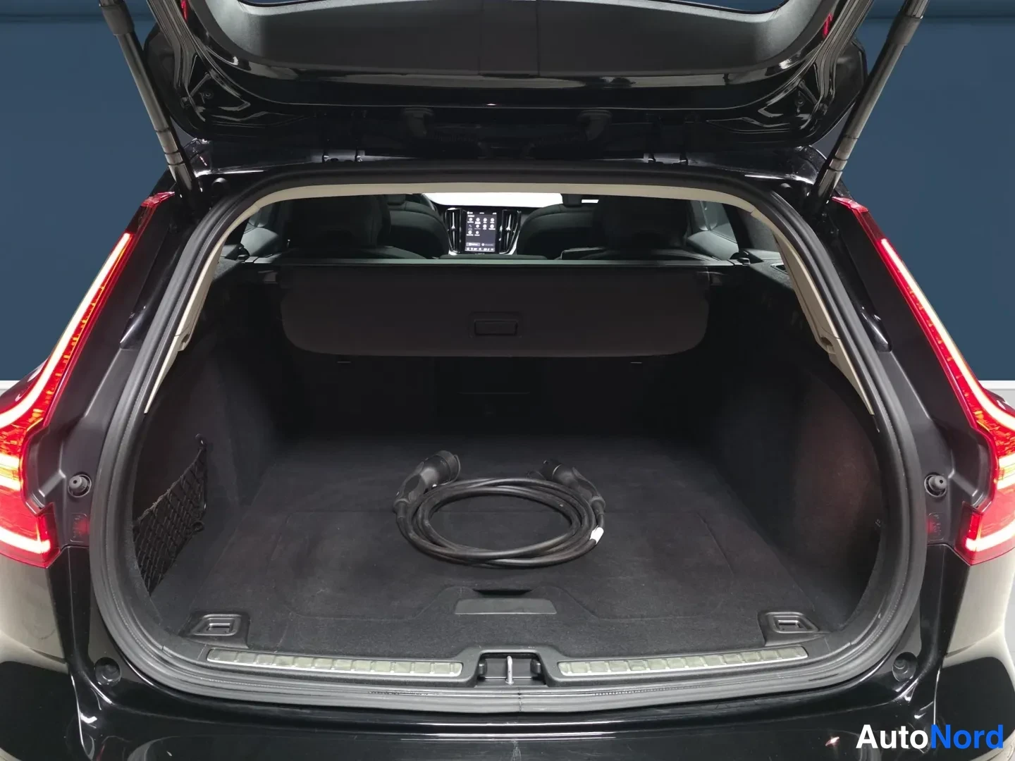 Black Volvo V60 2025, rear, photo 7