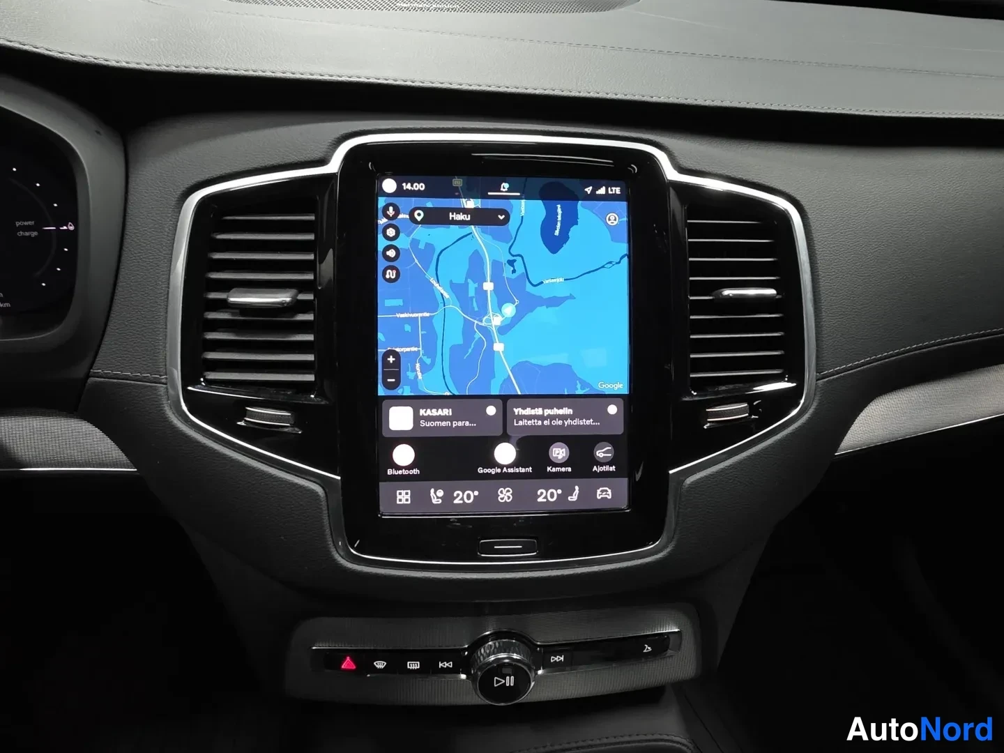 Ruskea Volvo XC90 2024, kuva 13