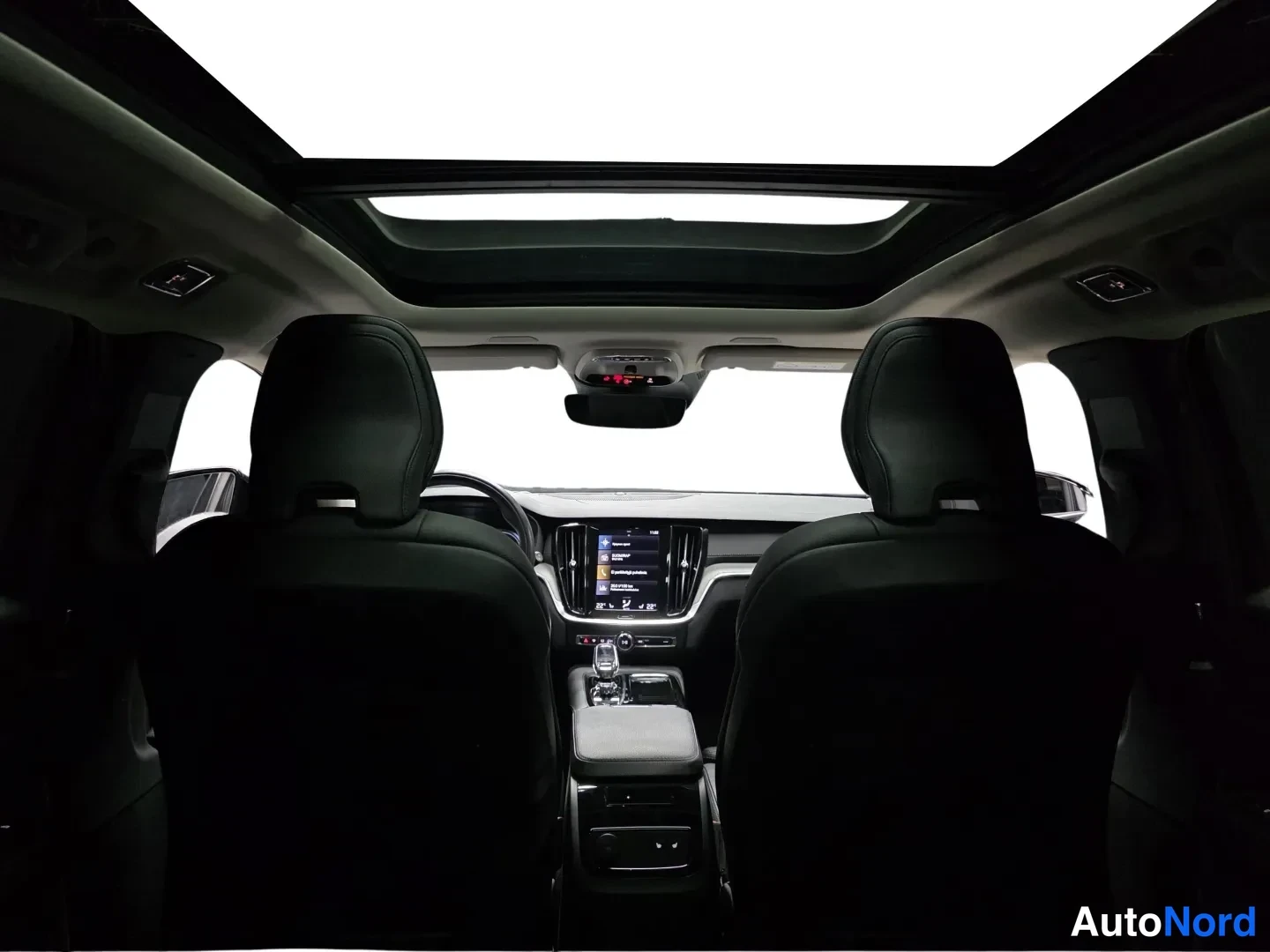 Black Volvo V60 2022, photo 18
