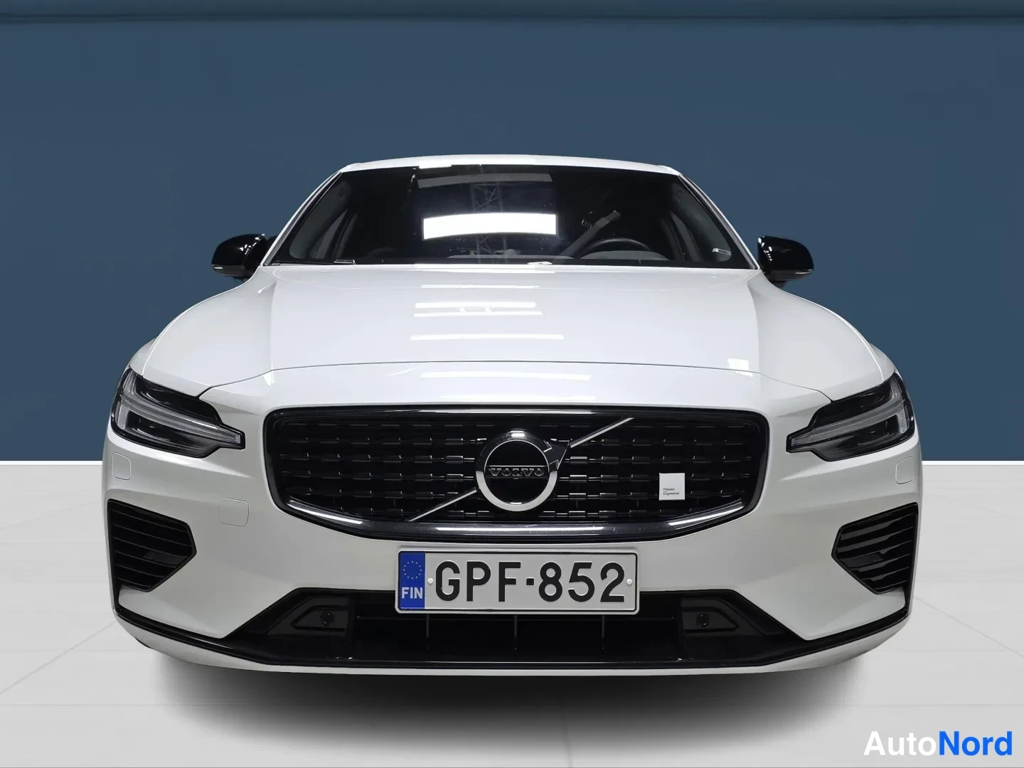 White Volvo S60 2022, photo 3