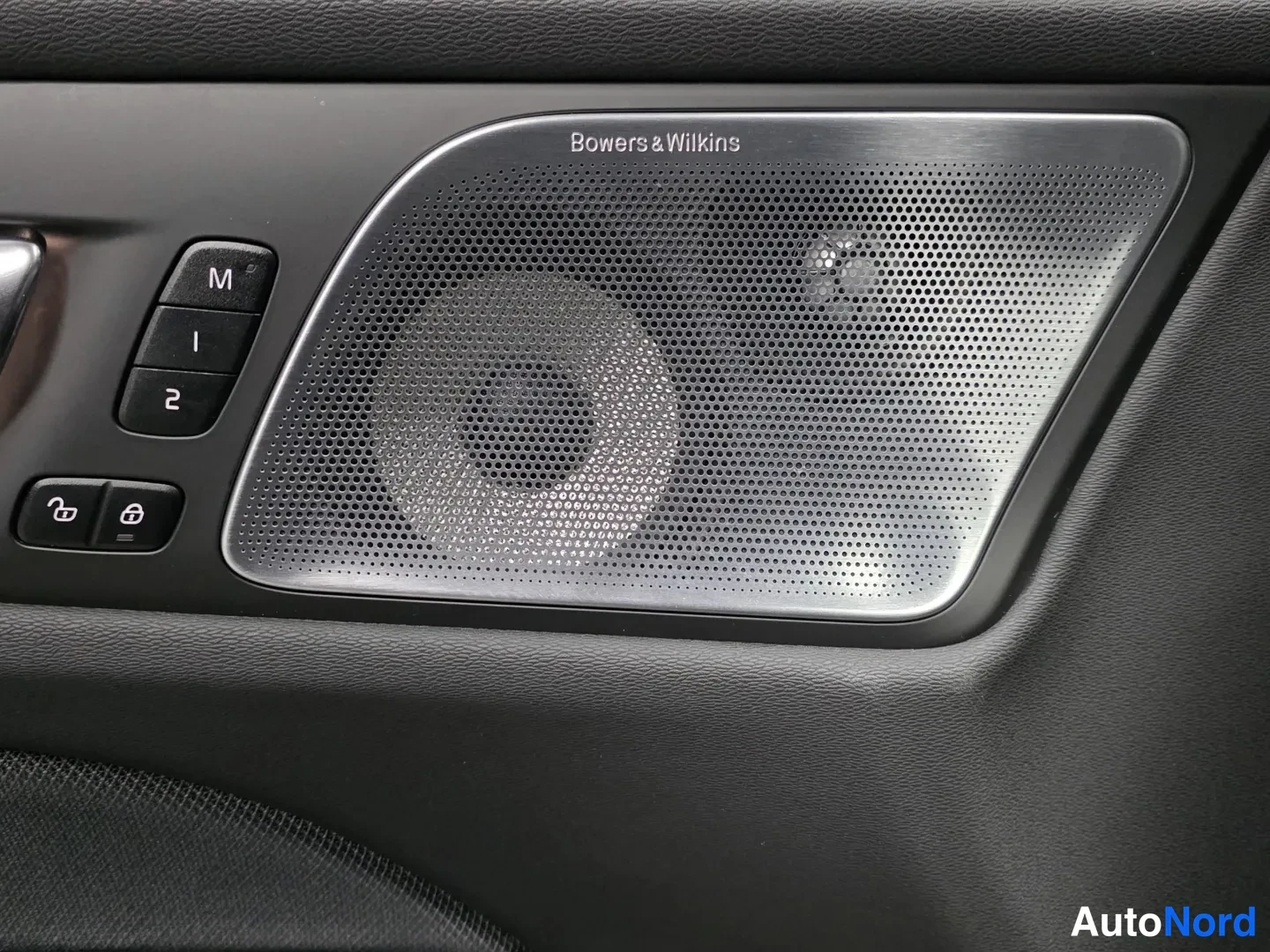 White Volvo S60 2022, photo 15
