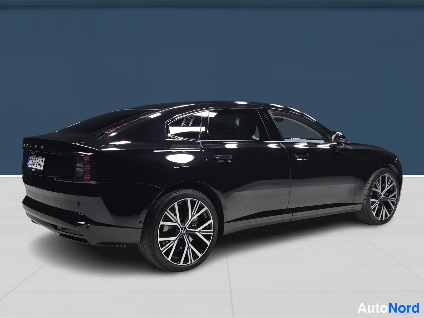 Musta Volvo ES90 2026, takaviisto, kuva 4