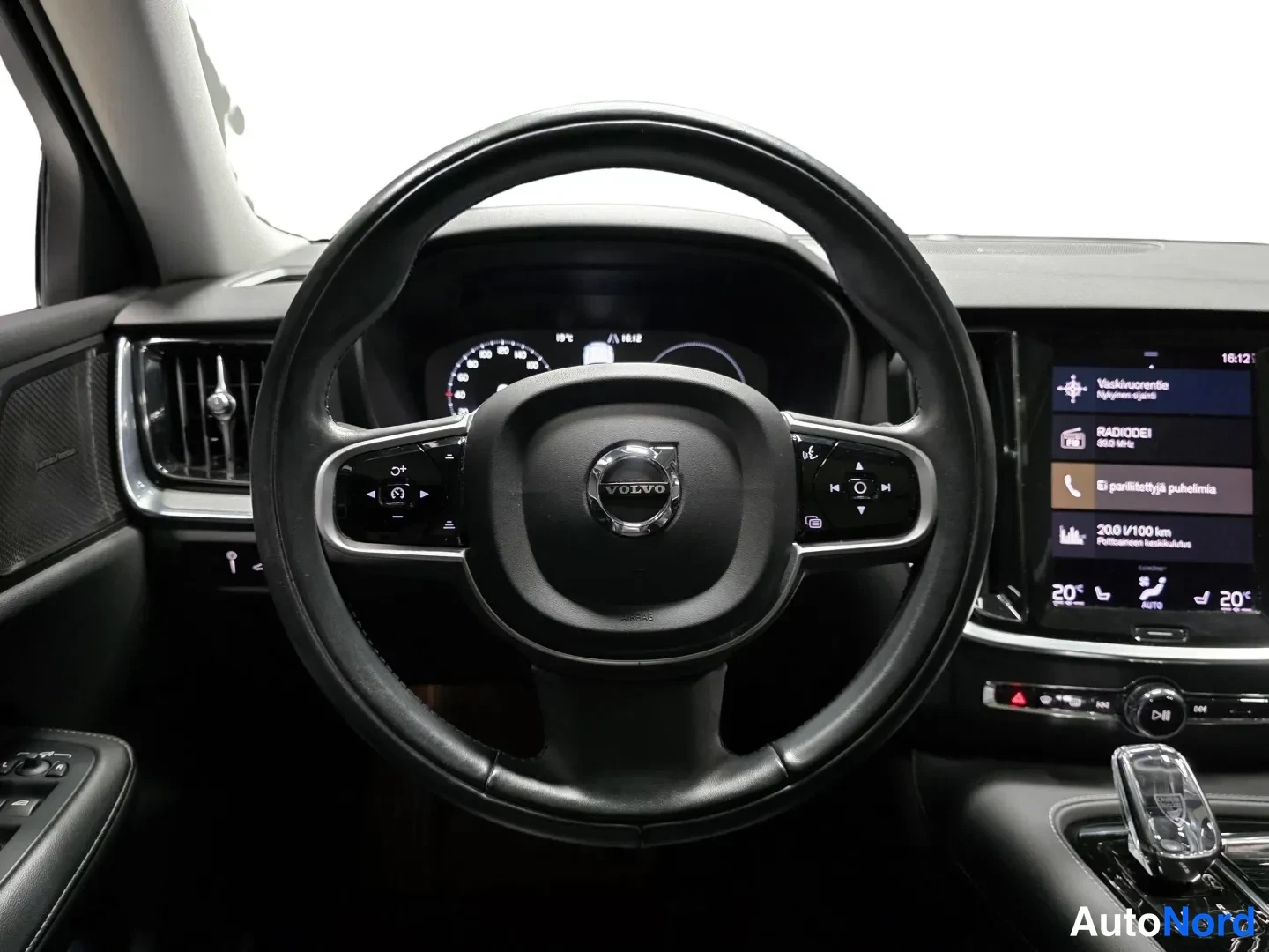 Blue Volvo V60 2021, photo 11