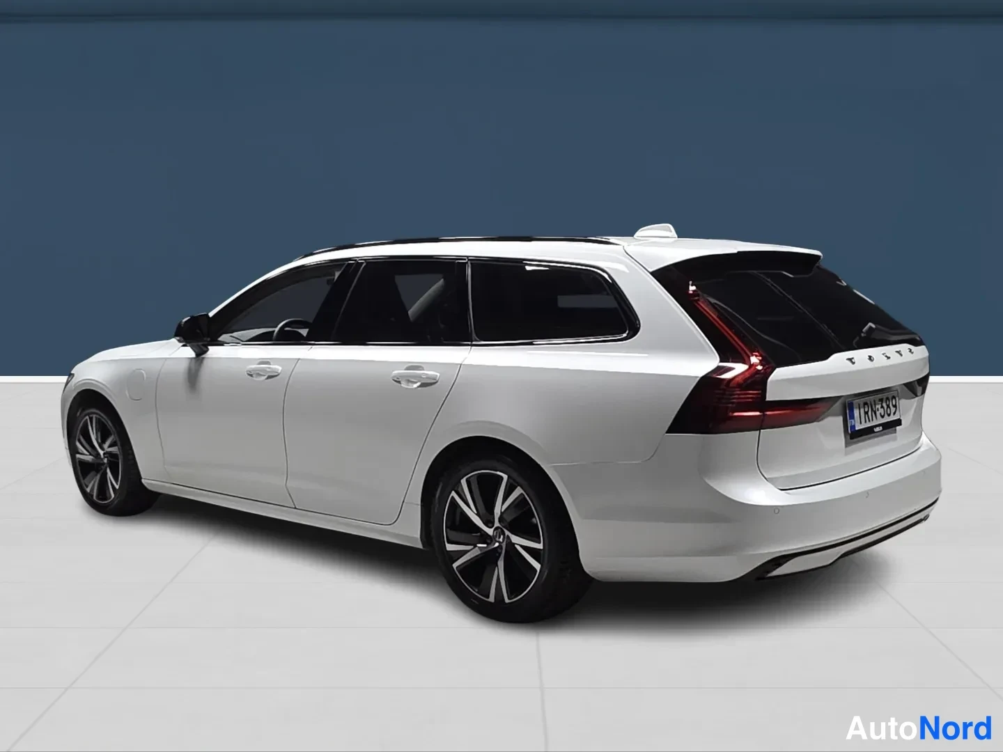 White Volvo V90 2024, photo 5
