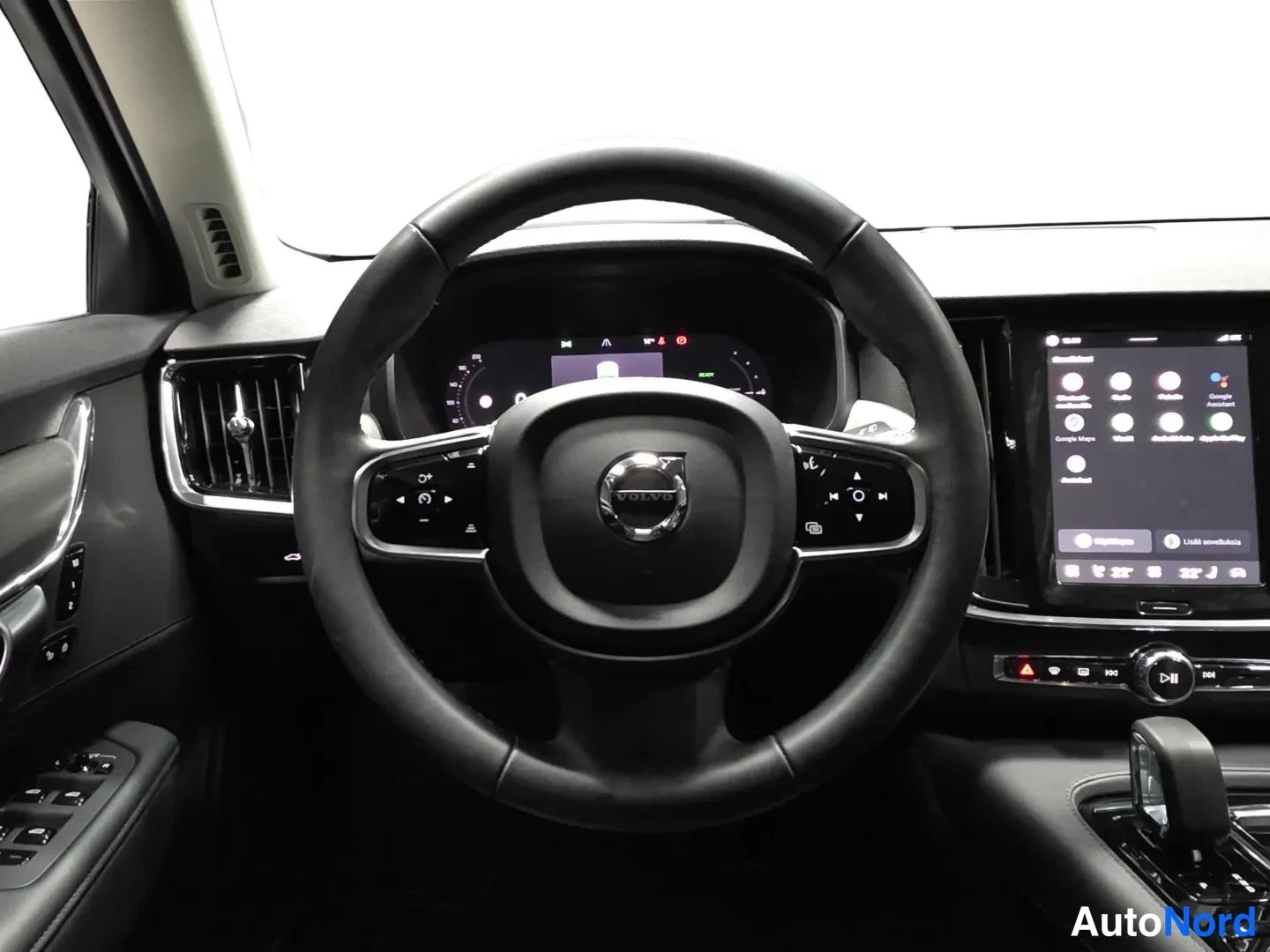 White Volvo V90 2024, photo 10