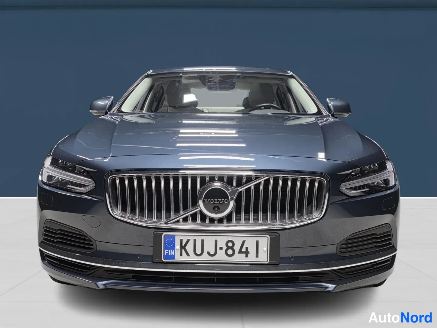 Sininen Volvo S90 2021, edestä, kuva 4