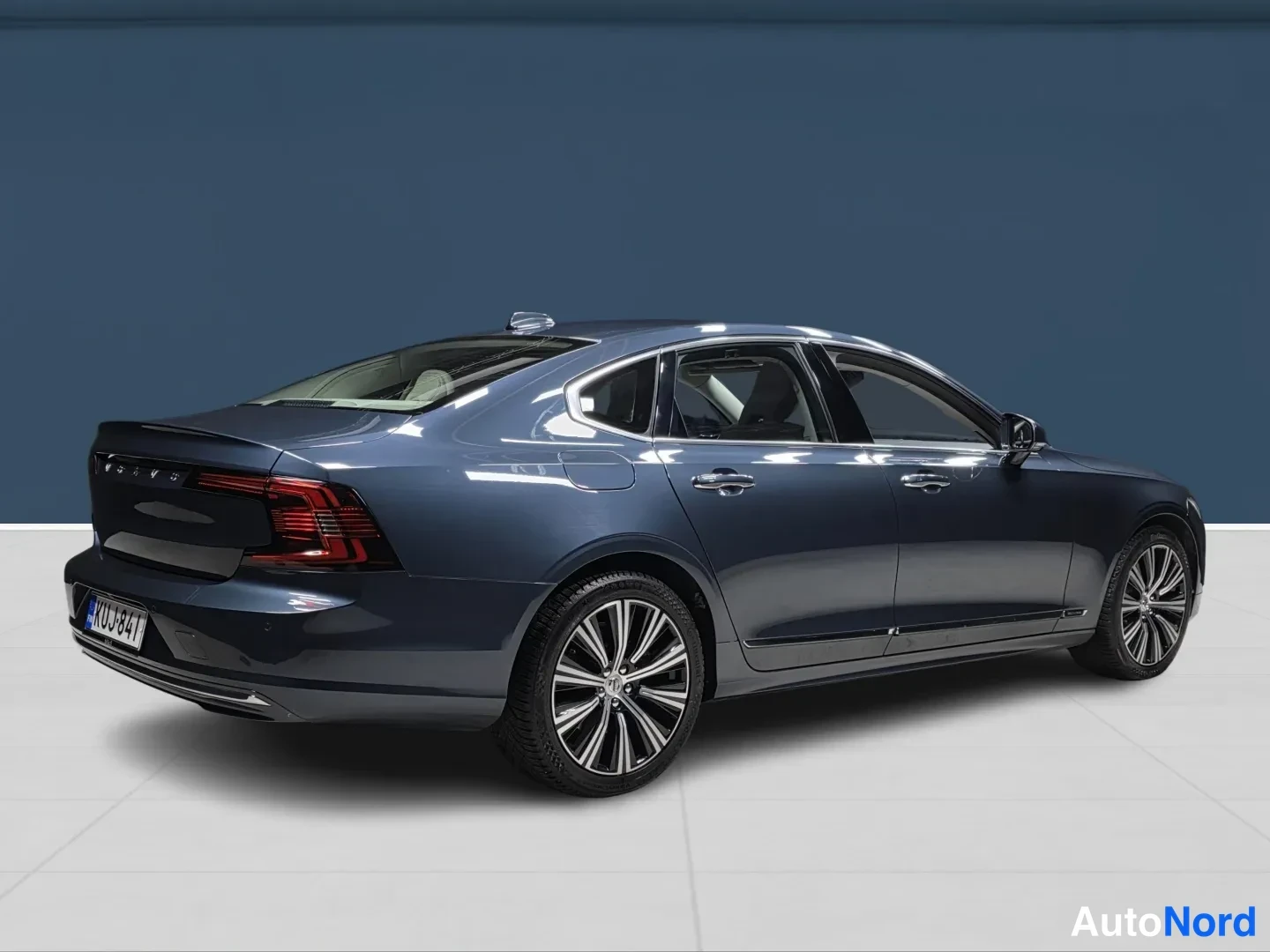 Sininen Volvo S90 2021, takaviisto, kuva 7