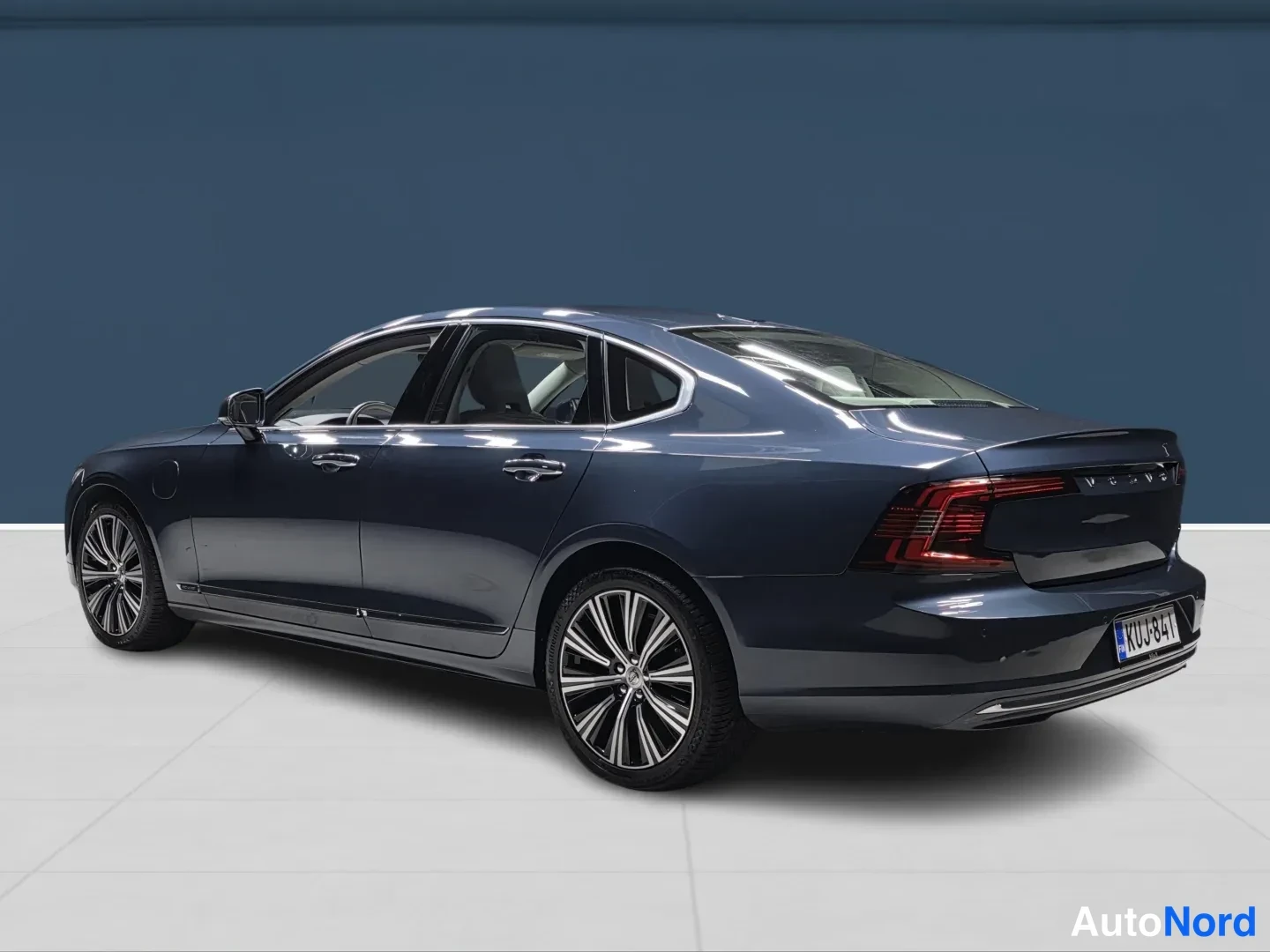 Sininen Volvo S90 2021, takaviisto, kuva 6
