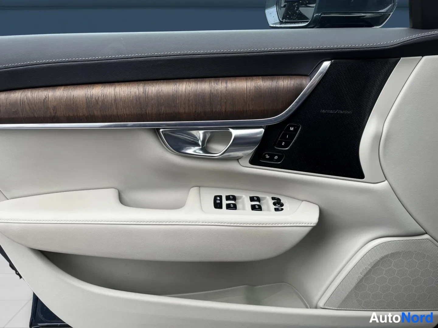 Blue Volvo S90 2021, photo 9