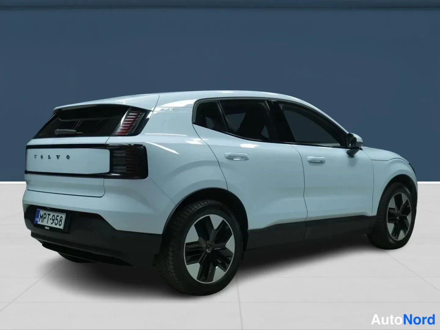 Blue Volvo EX30 2024, photo 17