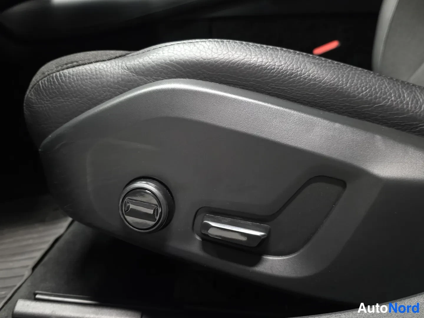 Grey Volvo V90 2024, photo 14