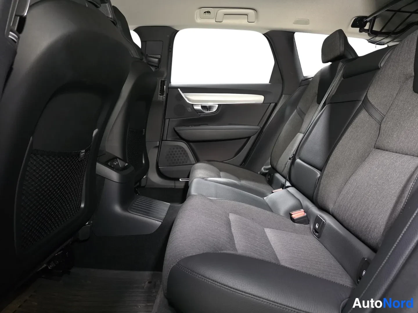 Grey Volvo V90 2024, photo 16