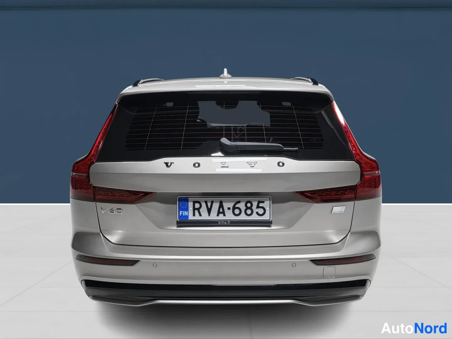 Brown Volvo V60 2023, rear, photo 6