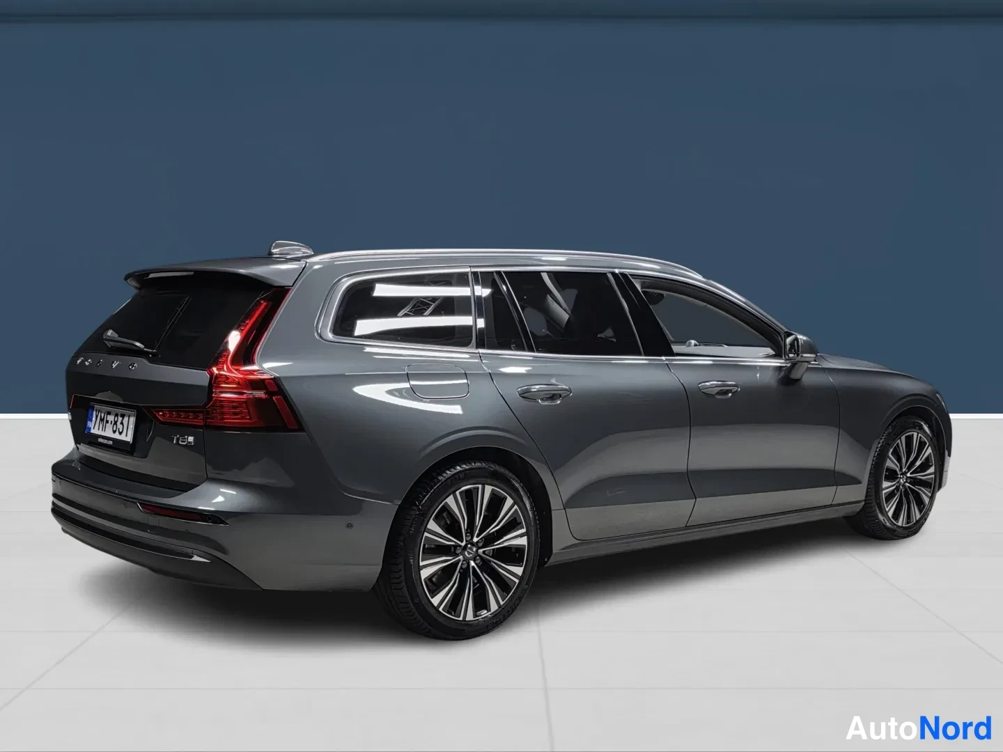 Vihreä Volvo V60 2026, takaviisto, kuva 4