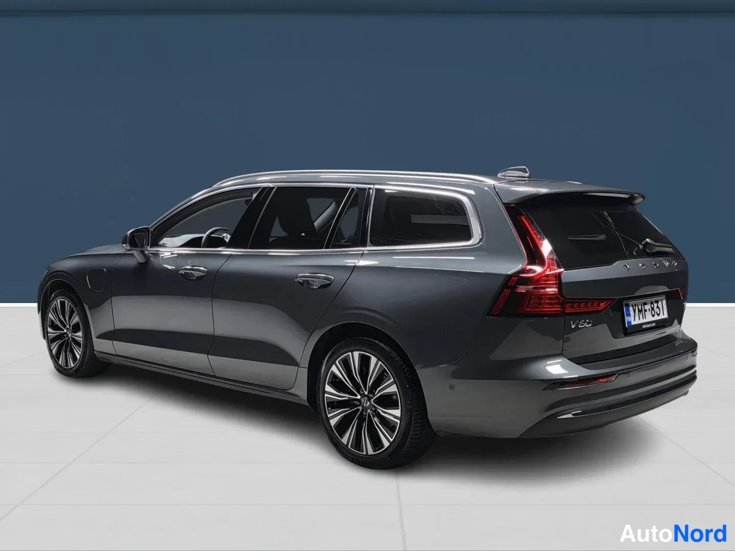 Vihreä Volvo V60 2026, takaviisto, kuva 5