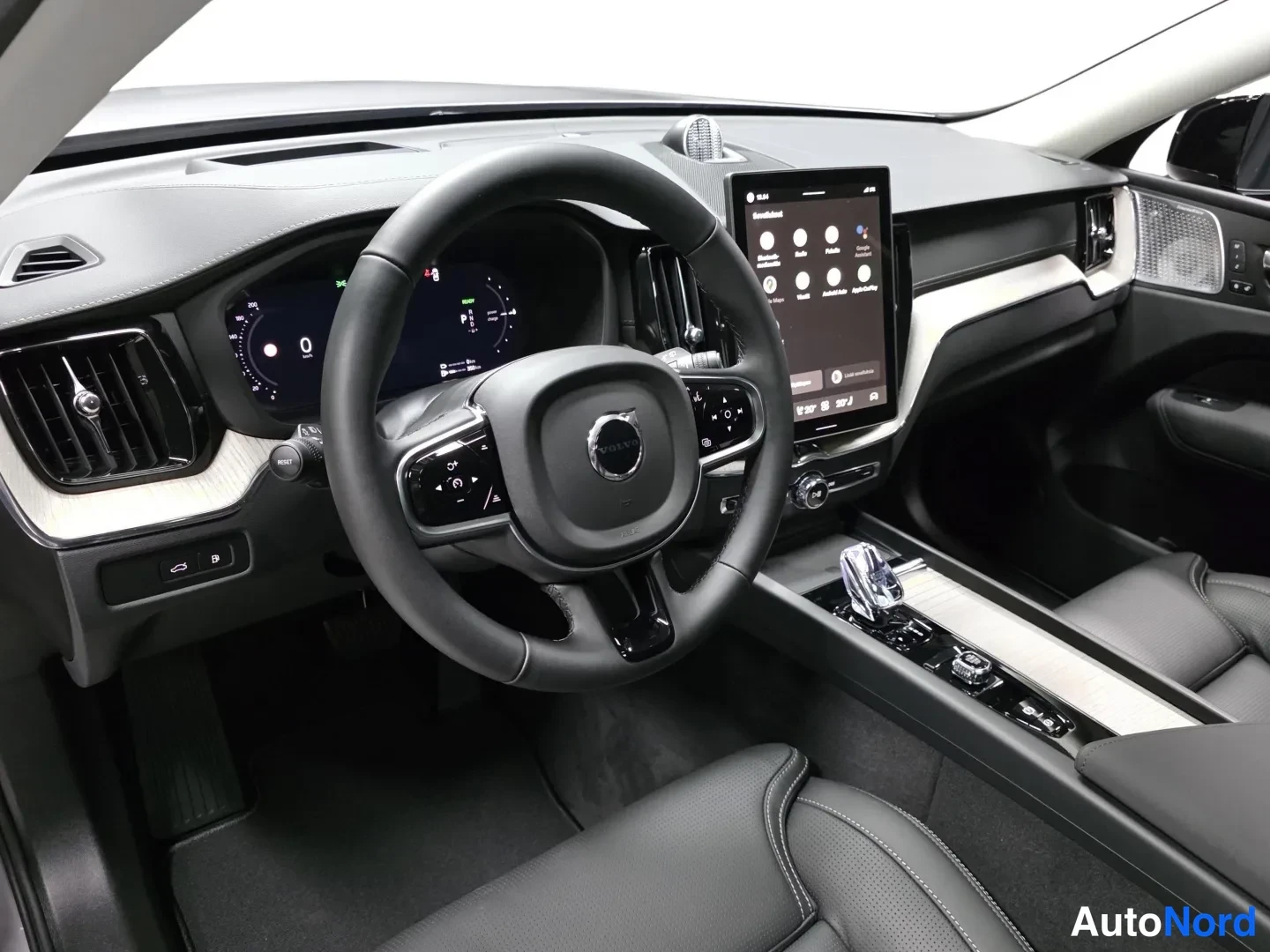 Grå Volvo XC60 2027, bild 10