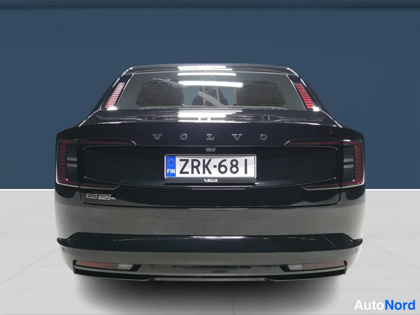 Musta Volvo ES90 2026, takaa, kuva 6