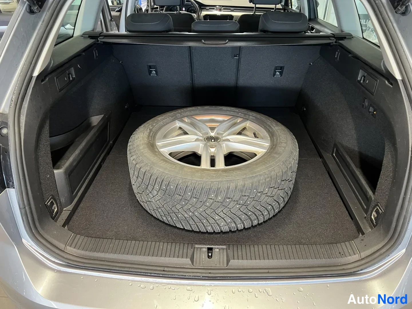 Grey Volkswagen Passat 2021, photo 19