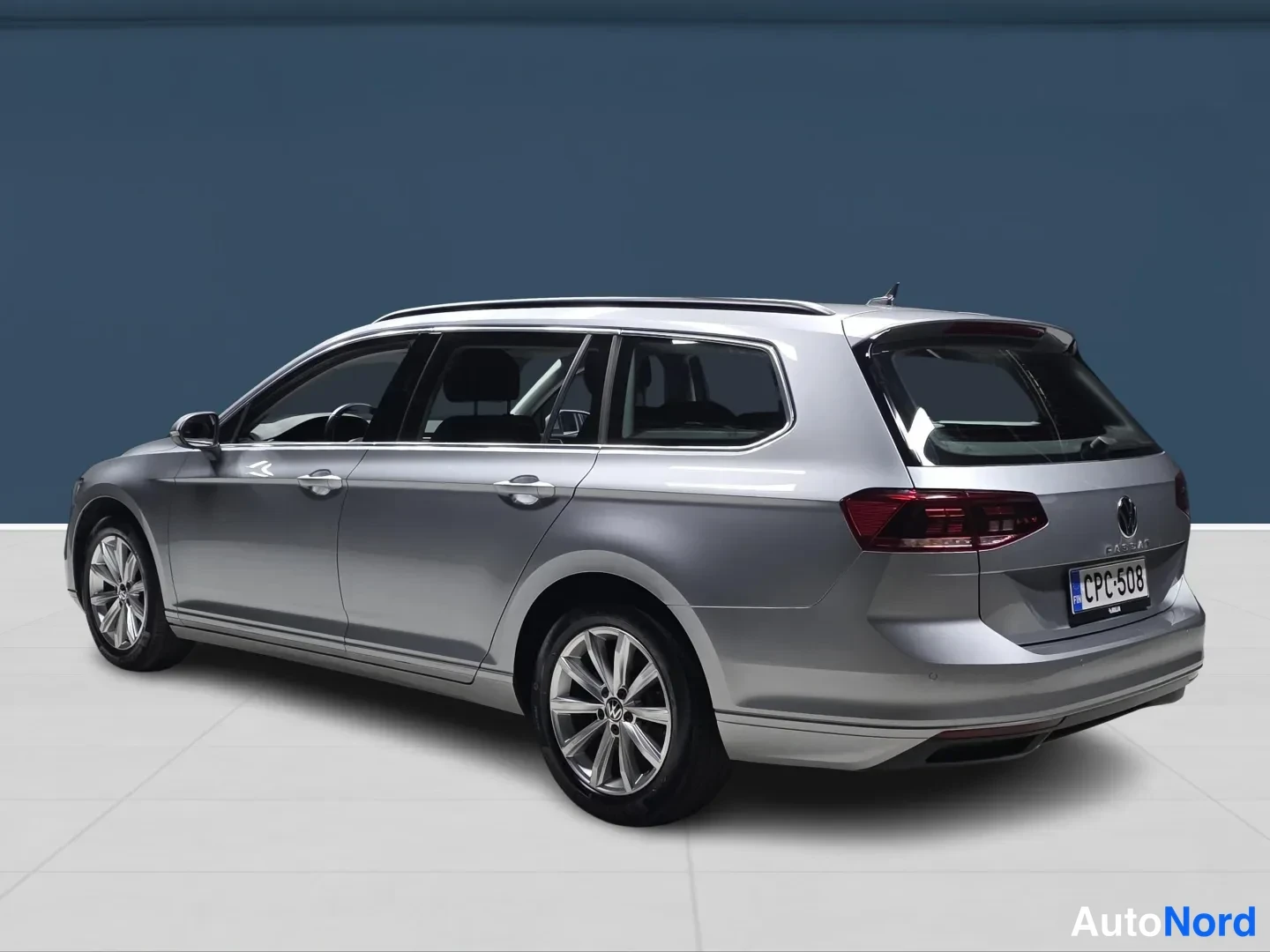 Grey Volkswagen Passat 2021, rear three-quarter, photo 5
