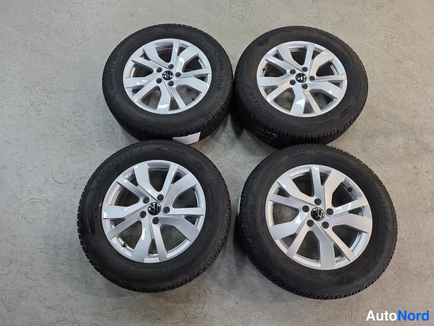 Blue Volkswagen Tiguan 2022, photo 12