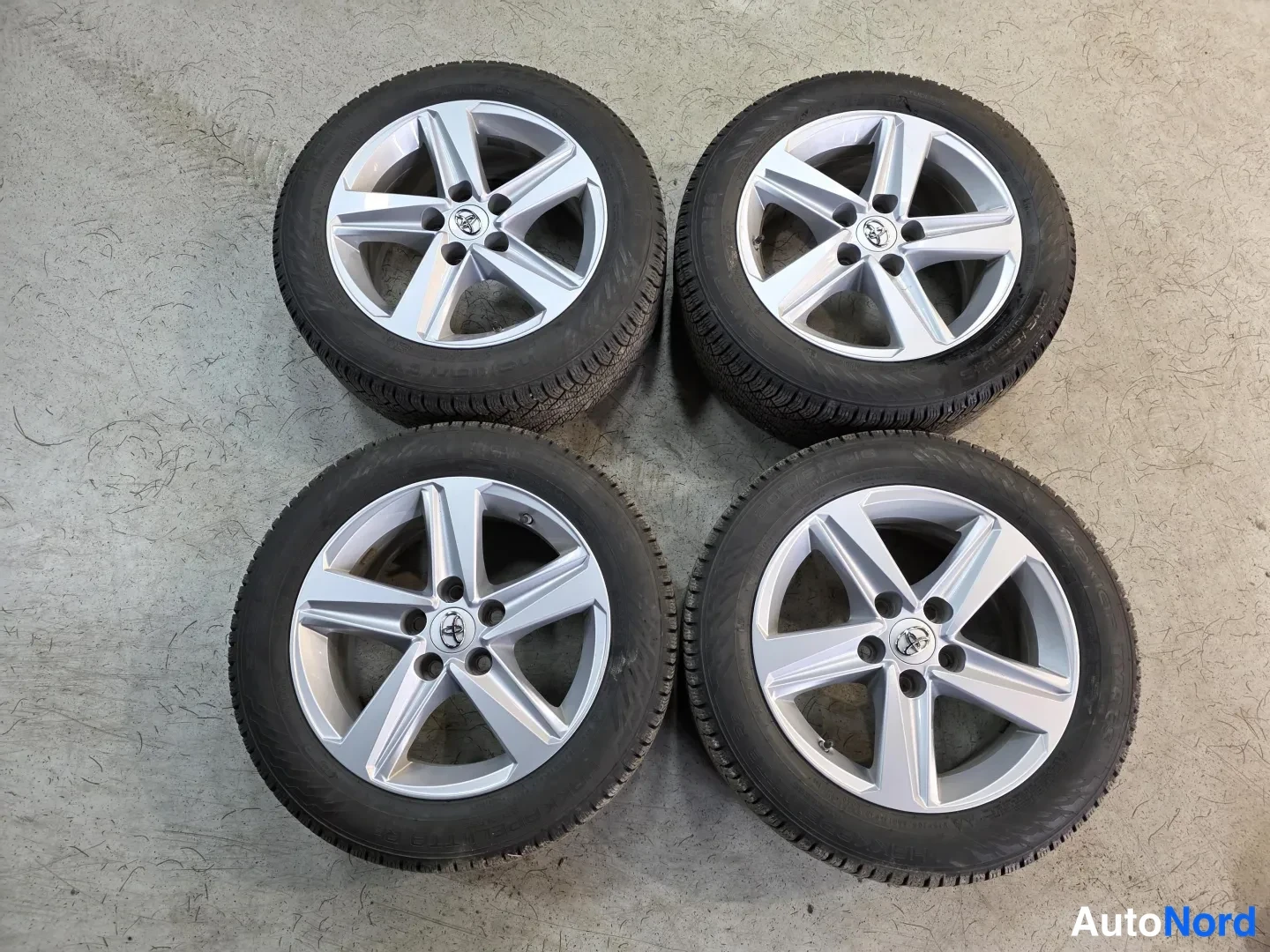 Brown Toyota Corolla 2019, photo 7