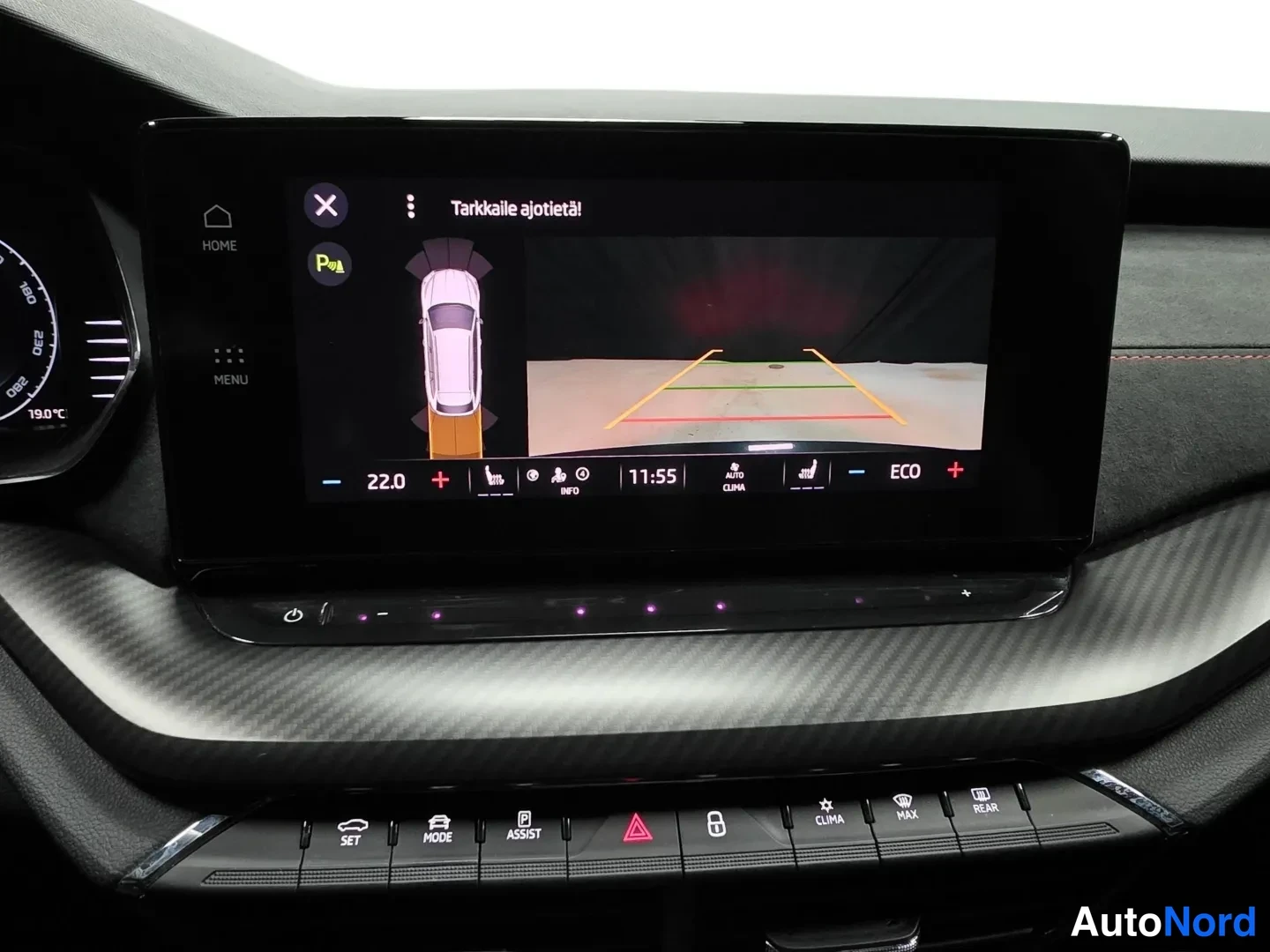 Black Skoda Octavia 2024, photo 13