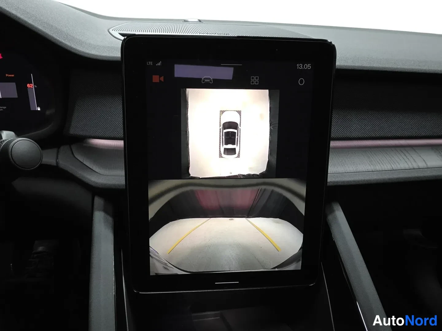 Grey Polestar 2 2026, photo 16