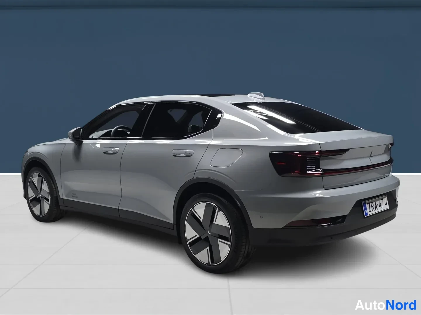 Grey Polestar 2 2026, rear three-quarter, photo 5