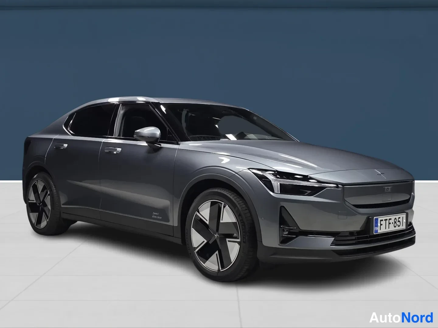 Grey Polestar 2 2026, photo 3