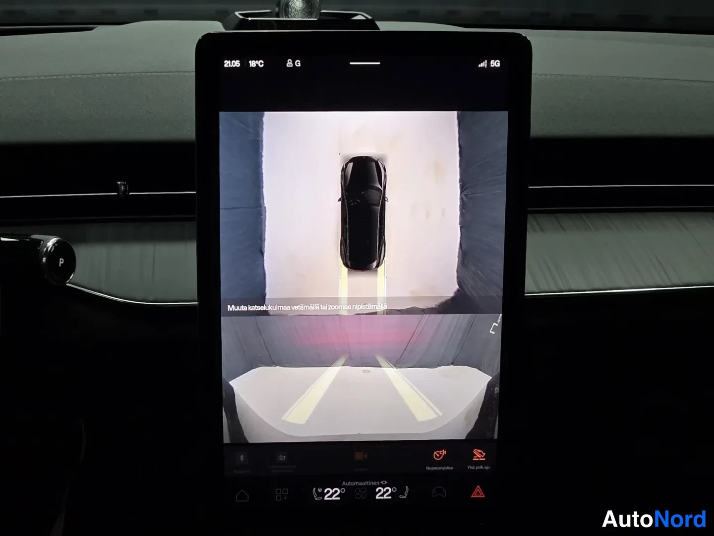Black Polestar 3 2026, photo 12