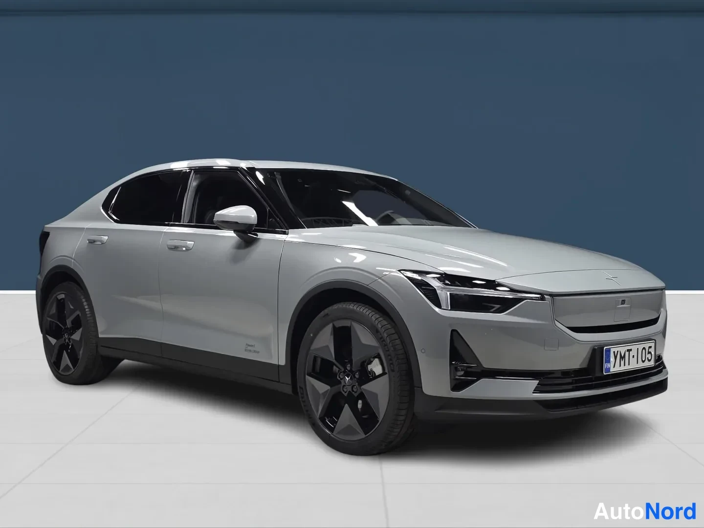 Grey Polestar 2 2026, front three-quarter, nose to the right, photo 2