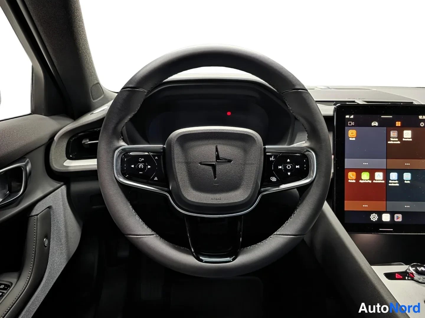 Grey Polestar 2 2026, photo 11