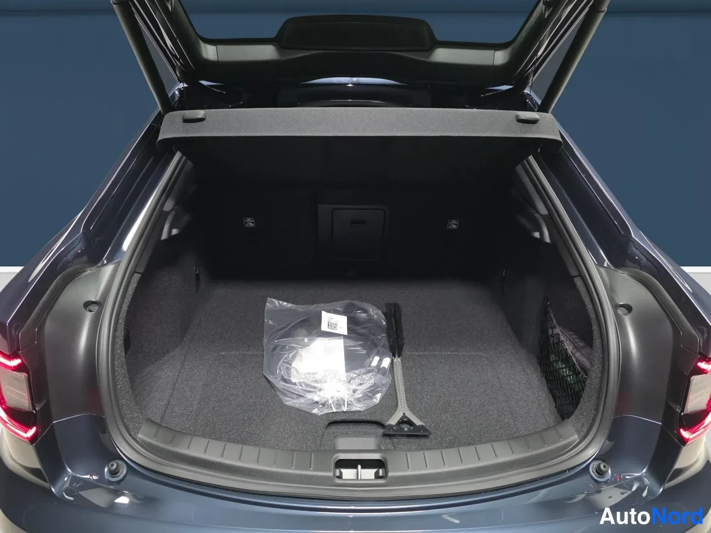 Blue Polestar 2 2026, rear, photo 7