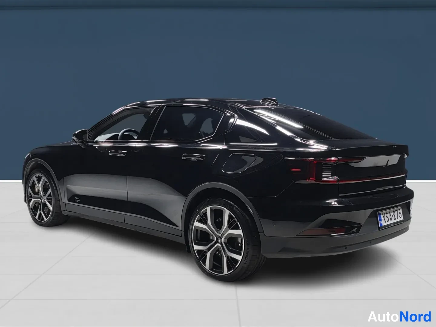 Black Polestar 2 2023, photo 7