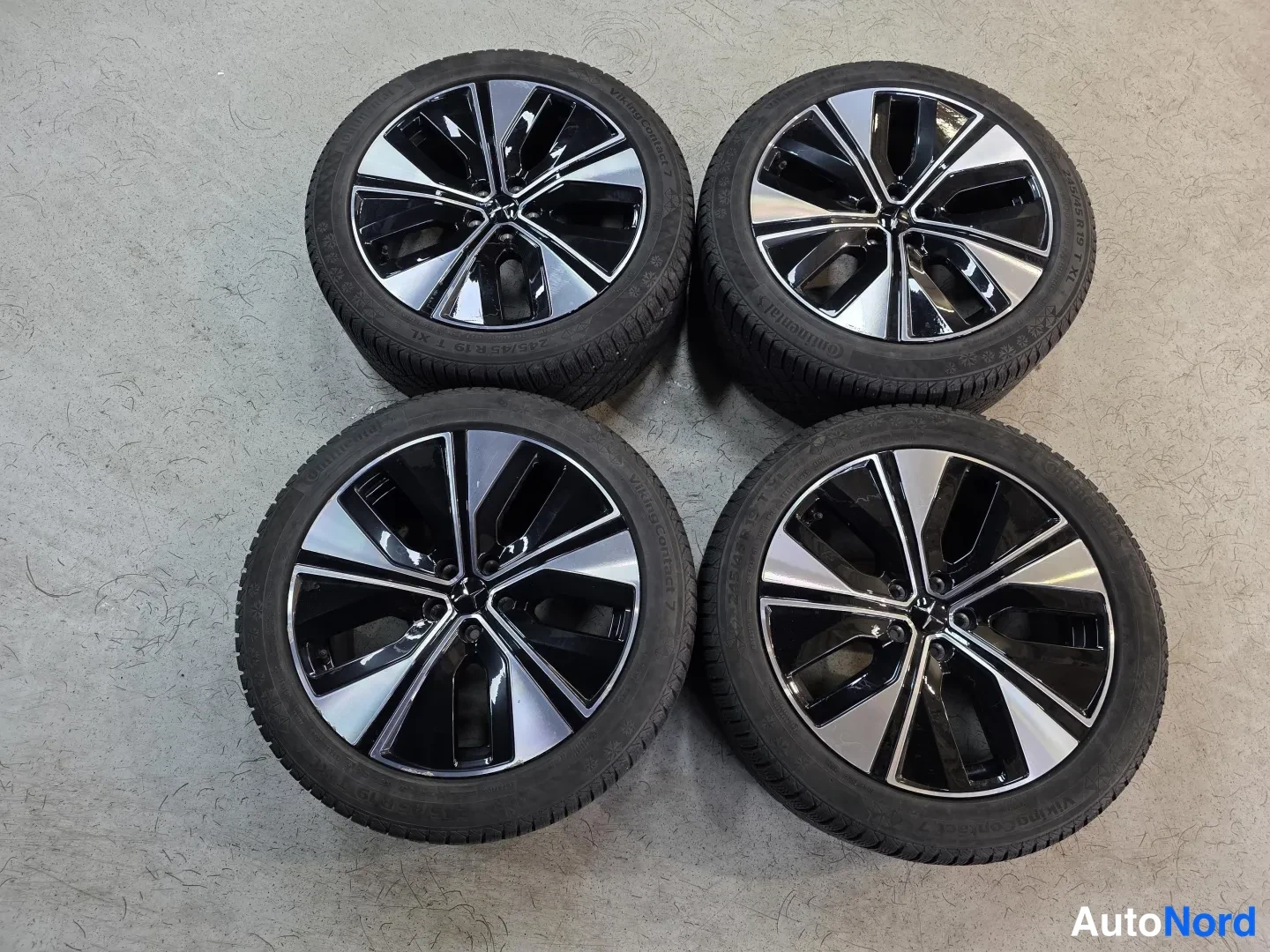 White Polestar 2 2023, photo 12