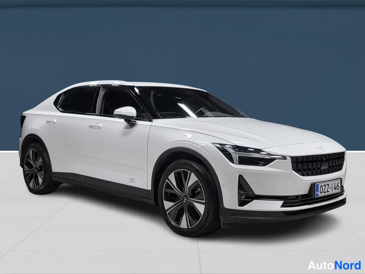 White Polestar 2 2023, photo 2