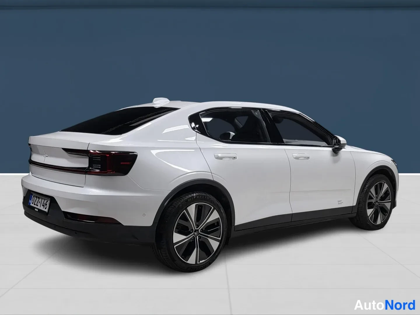 White Polestar 2 2023, photo 4