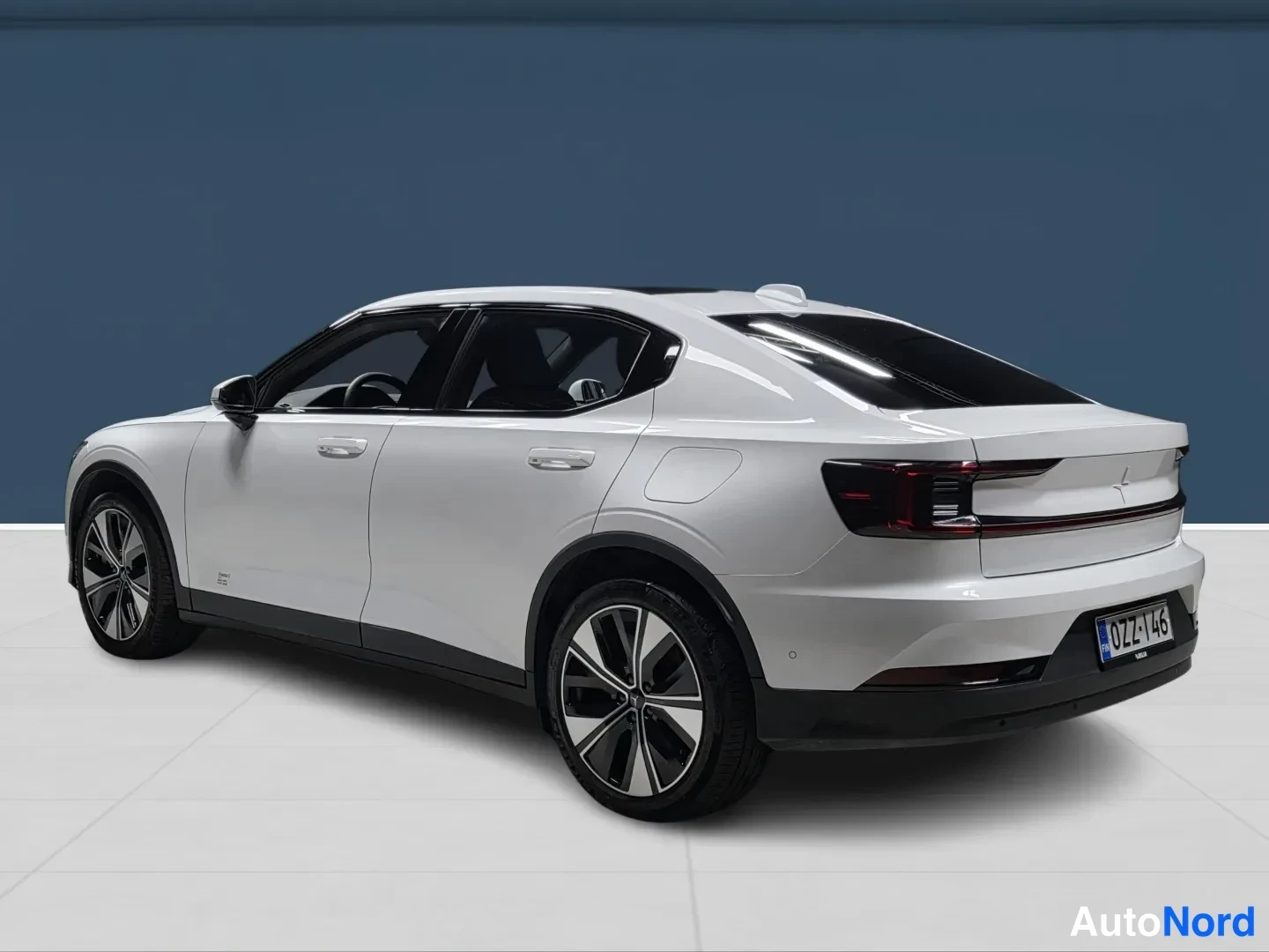 White Polestar 2 2023, photo 5