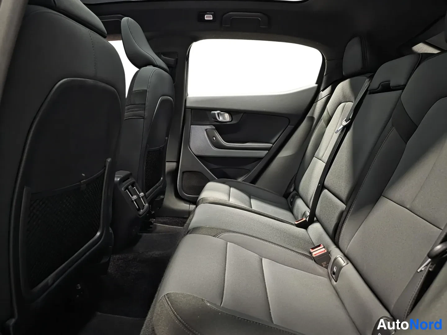 White Polestar 2 2023, photo 10