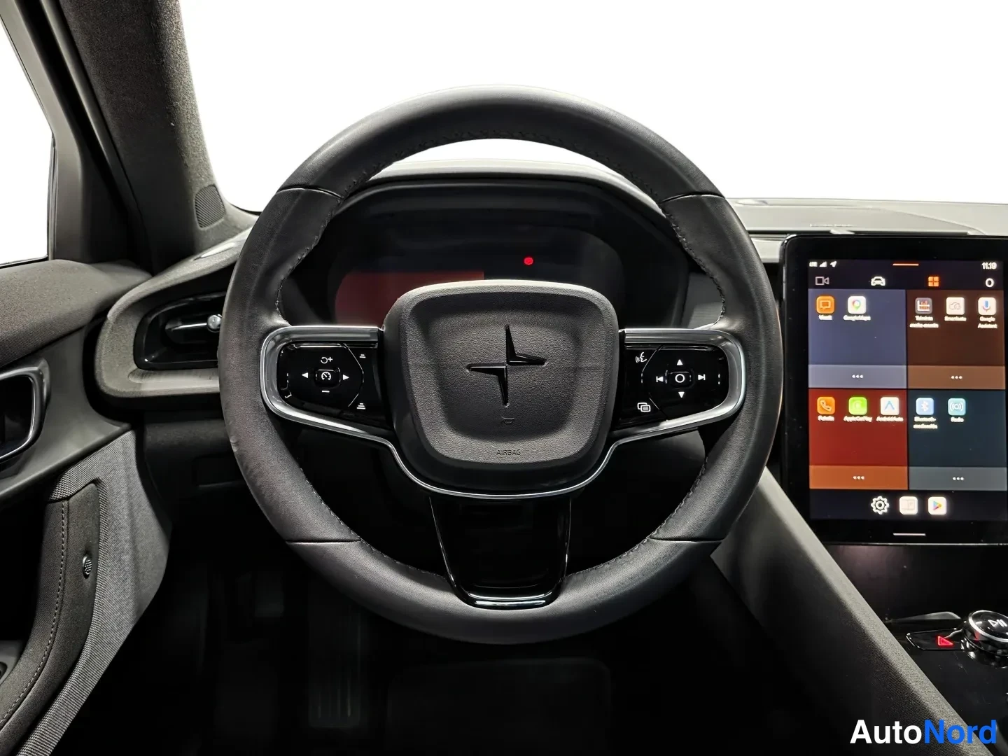 White Polestar 2 2023, photo 11