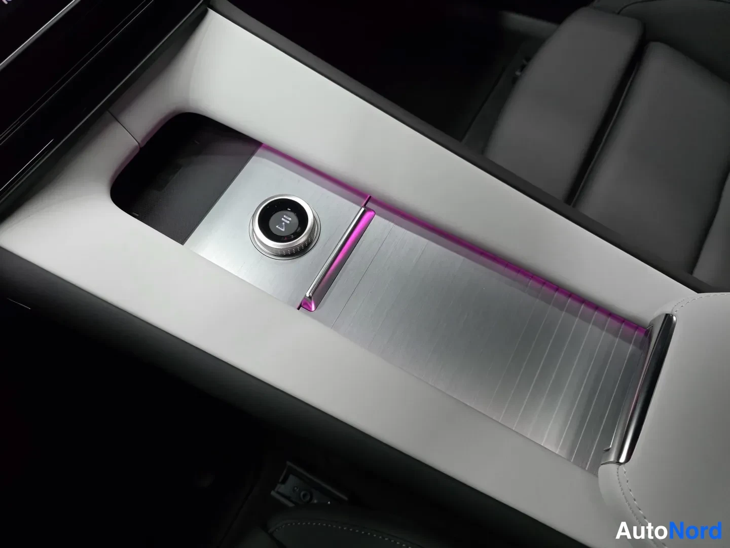 Grey Polestar 4 2026, photo 14
