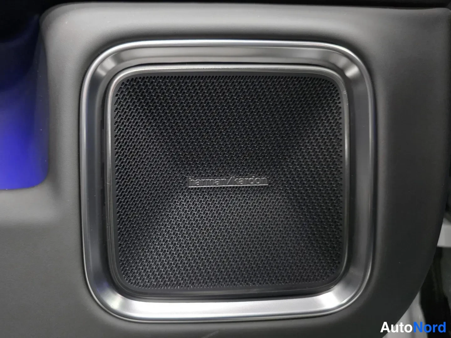 Grey Polestar 4 2026, photo 16