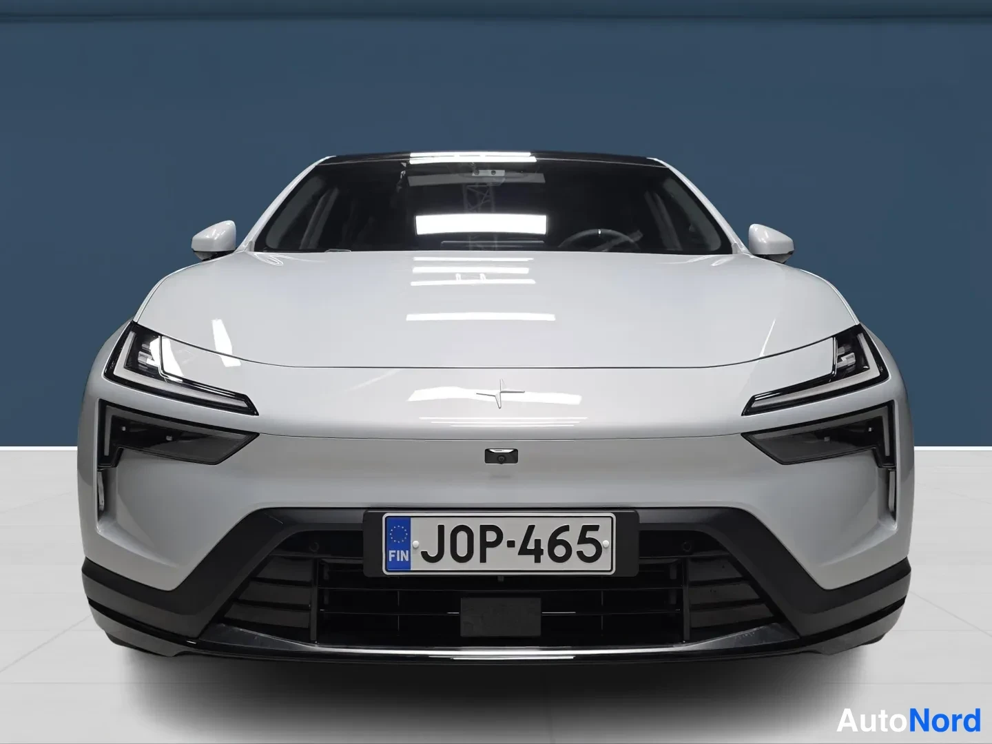 Grey Polestar 4 2026, front, photo 3