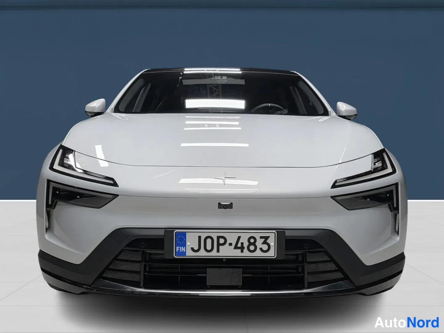 Grey Polestar 4 2026, front, photo 3