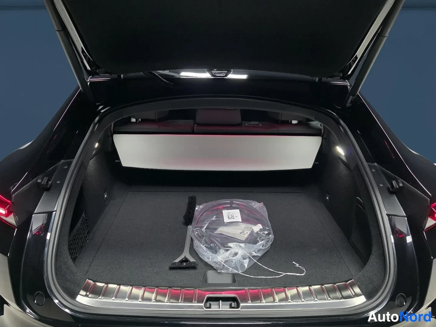 Black Polestar 4 2026, rear, photo 7