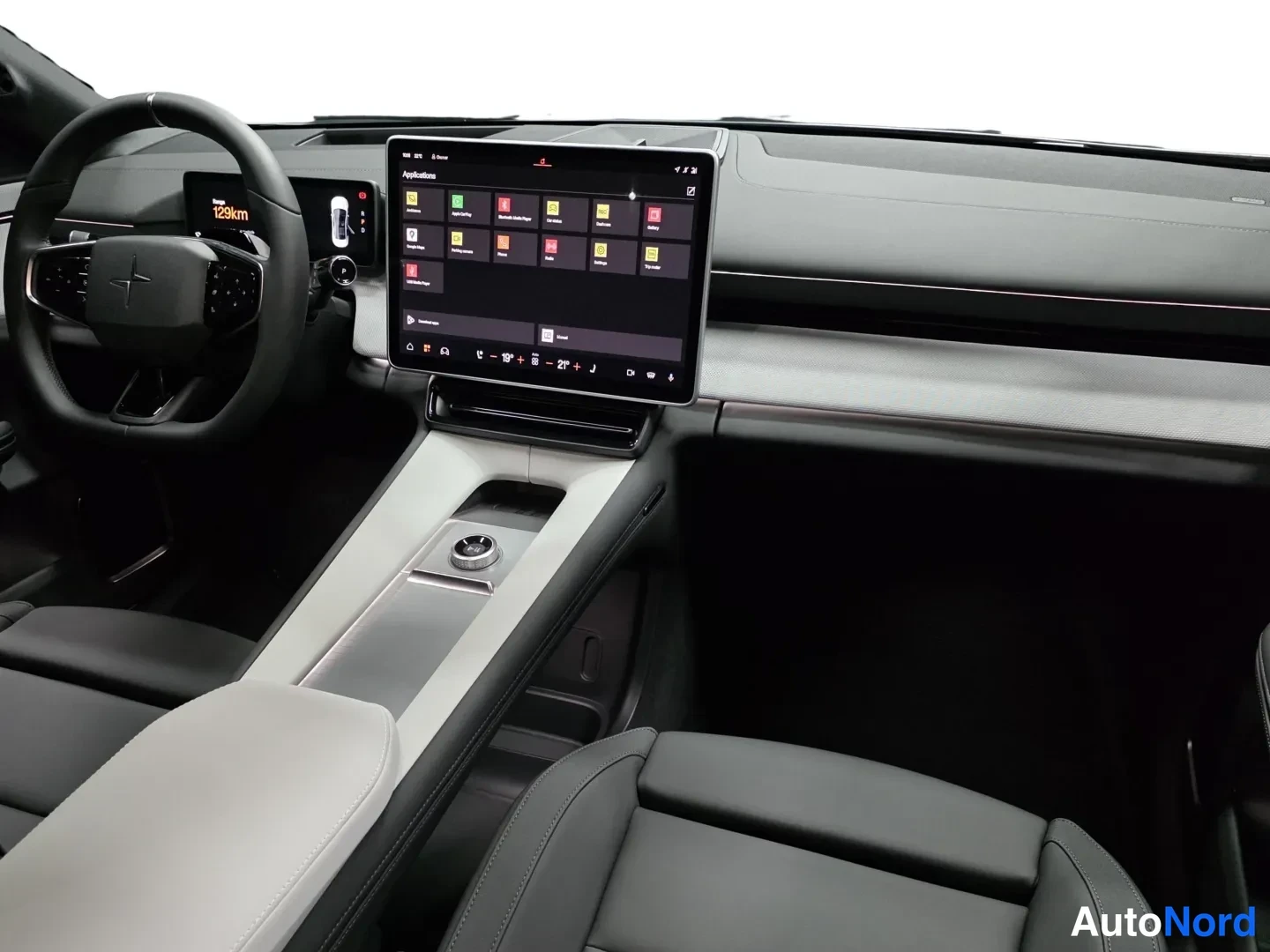 Grey Polestar 4 2026, photo 16