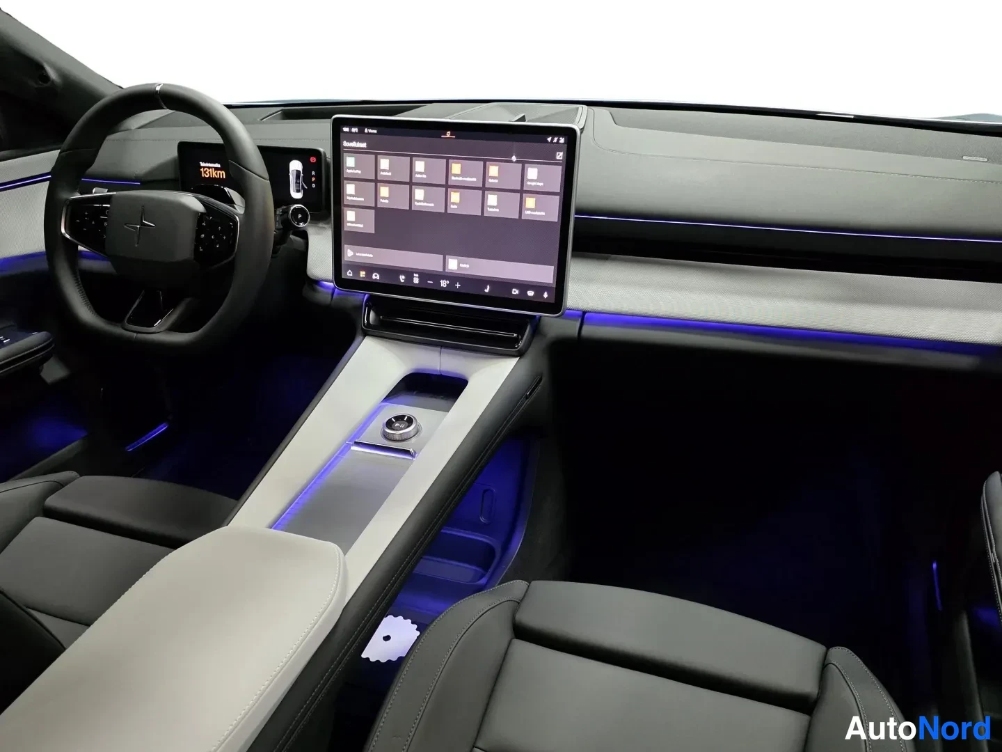 Sininen Polestar 4 2026, kuva 17