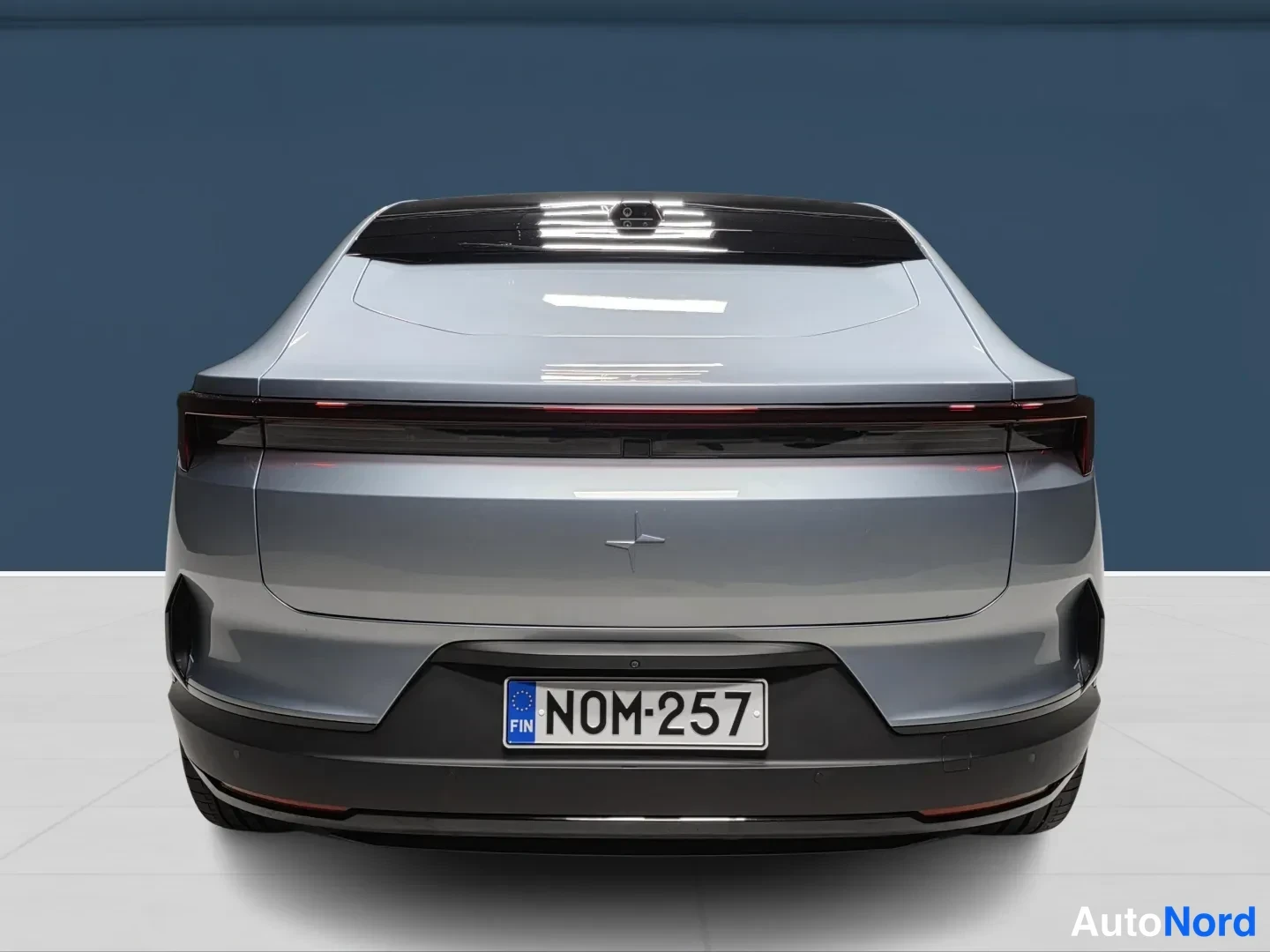Sininen Polestar 4 2026, takaa, kuva 6