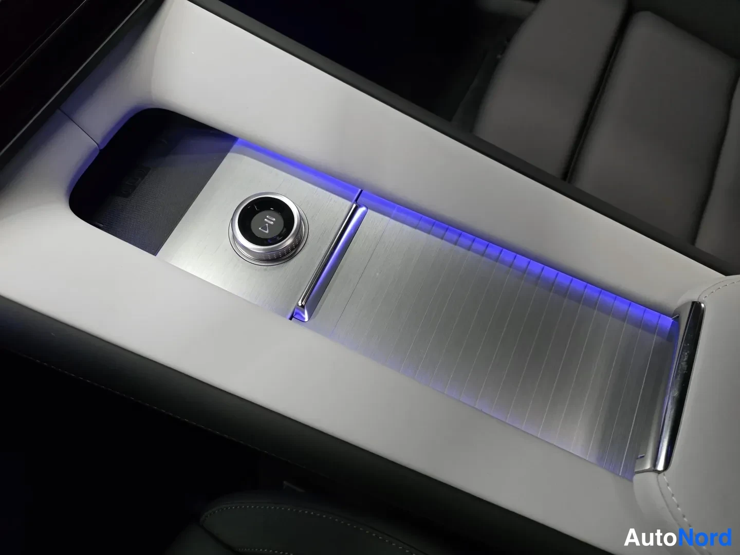 Black Polestar 4 2026, photo 14